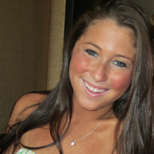 Rachel Brooks Photo 18
