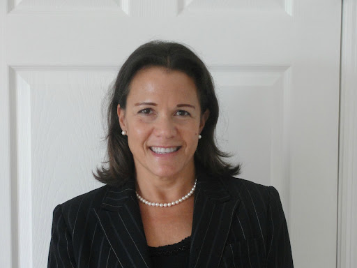 Elizabeth Murphy Photo 66