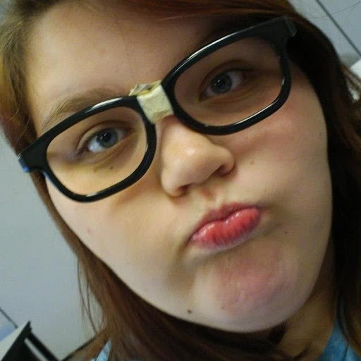 Abby Potts Photo 6