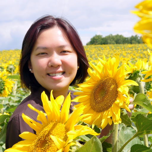 Trang Trinh Photo 13