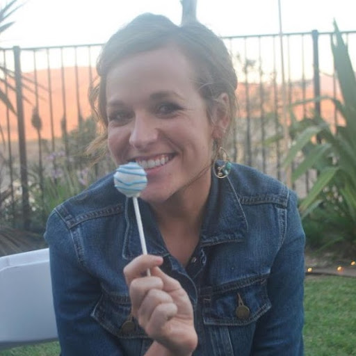 Elizabeth Cole Photo 26