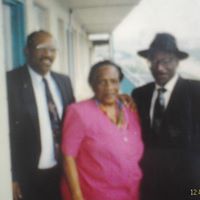 Ronald Moore Photo 11