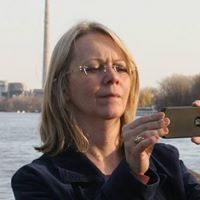 Laurie Whitaker Photo 27