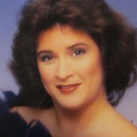 Anne Kidd Photo 19
