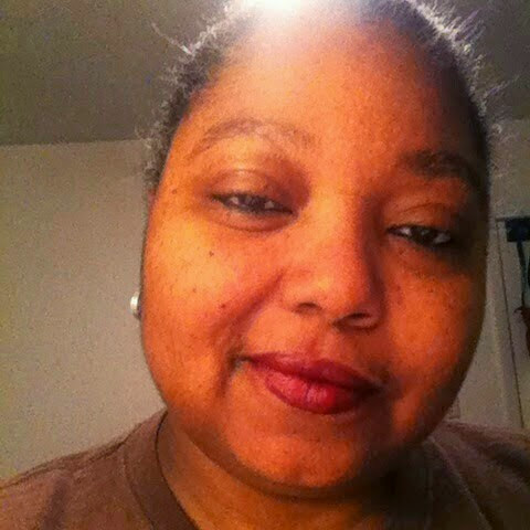 Angela Oakes Photo 12