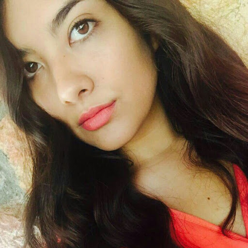 Diane Fernandez Photo 13