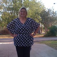 Vickie White Photo 23