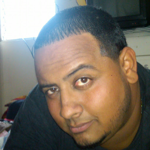 Oscar Gomez Photo 8