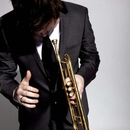Alex Maynard Photo 32
