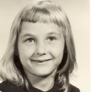 Mary Hardy Photo 28