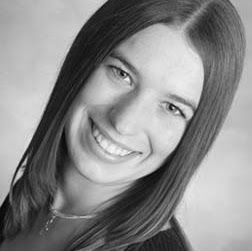 Linda Stark Photo 34