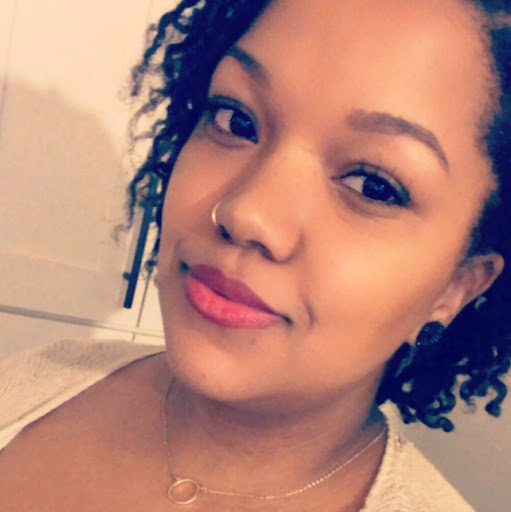 Sierra Jones Photo 35