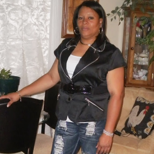Cynthia Artis Photo 15