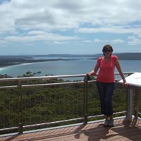 Catherine Henderson Photo 29