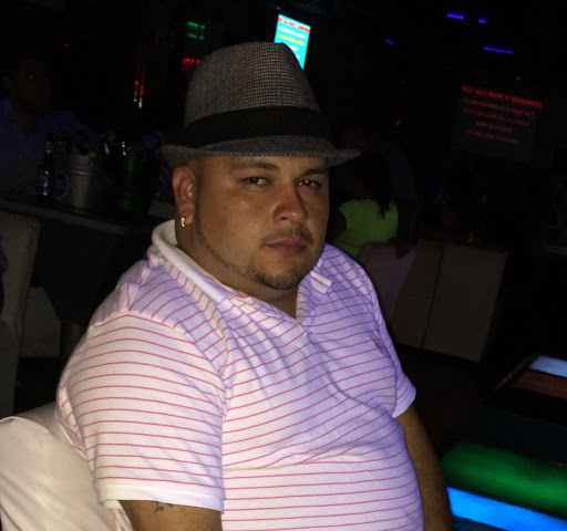 Nelson Reyes Photo 21