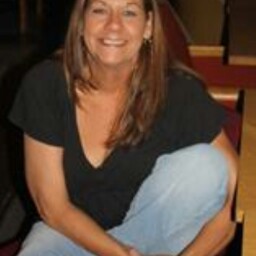 Sue Lynch Photo 30