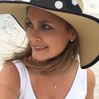 Kim Hendricks Photo 17