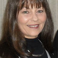 Kathryn Newman Photo 23