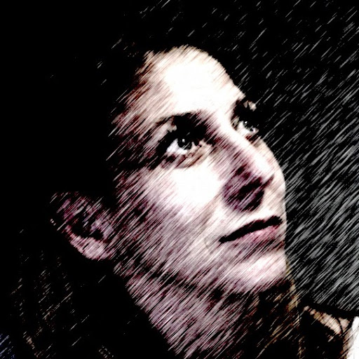Angela Lester Photo 14