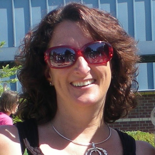 Ellen Savage Photo 14