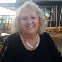 Sandy White Photo 28