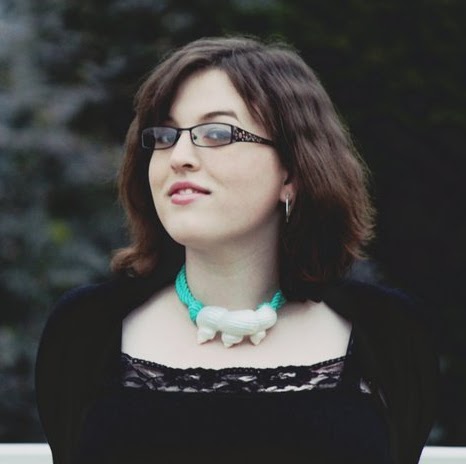 Sara Thompson Photo 21