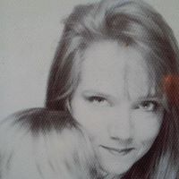 Julia Carlson Photo 32