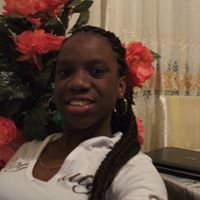 Joycelyn Young Photo 10