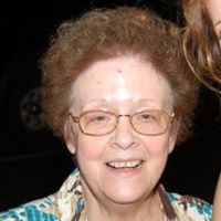 Martha Fox Photo 32