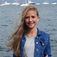 Alisa Clark Photo 15