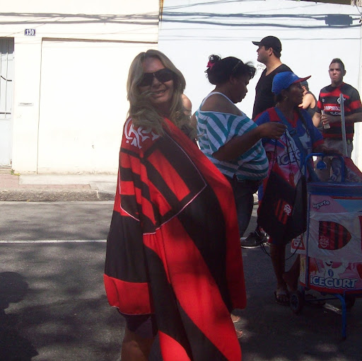 Elisabeth Andrade Photo 20