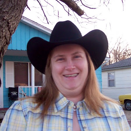 Connie Lawrence Photo 11