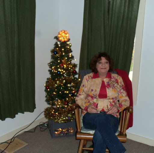 Margie Reynolds Photo 32