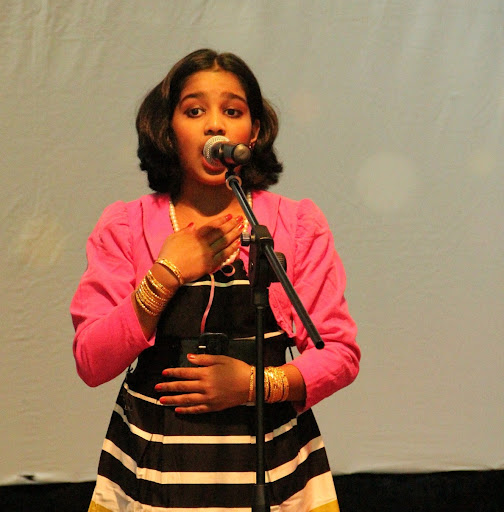 Ruth Mathew Photo 24