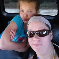 Shelby Starkey Photo 4