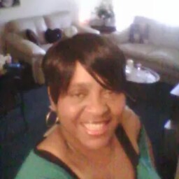 Cynthia Watts Photo 36