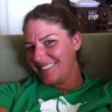 Jennifer Edwards Photo 26