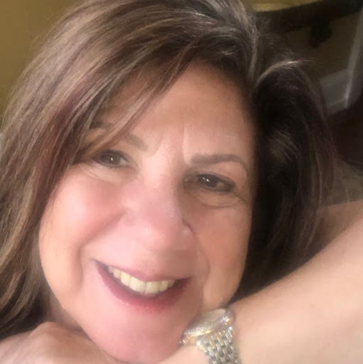 Linda Roberts Photo 44