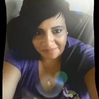 Stephanie Hernandez Photo 42
