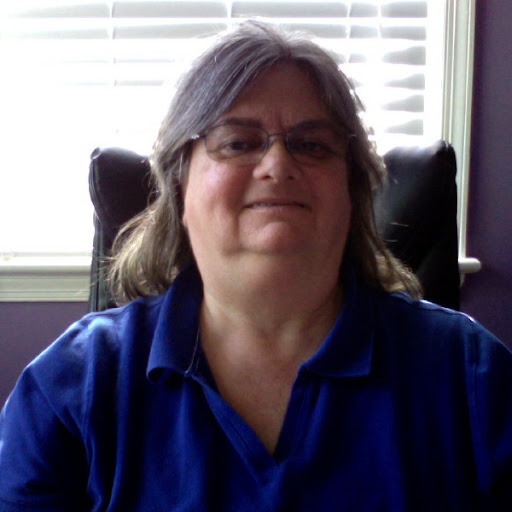 Lori Maynard Photo 14