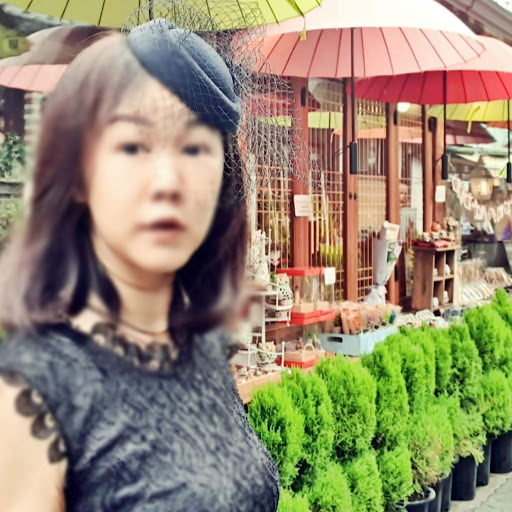 Vera Lee Photo 33
