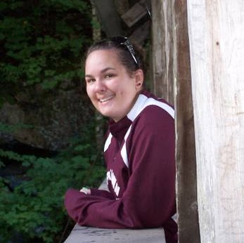 Sarah Blanchette Photo 22