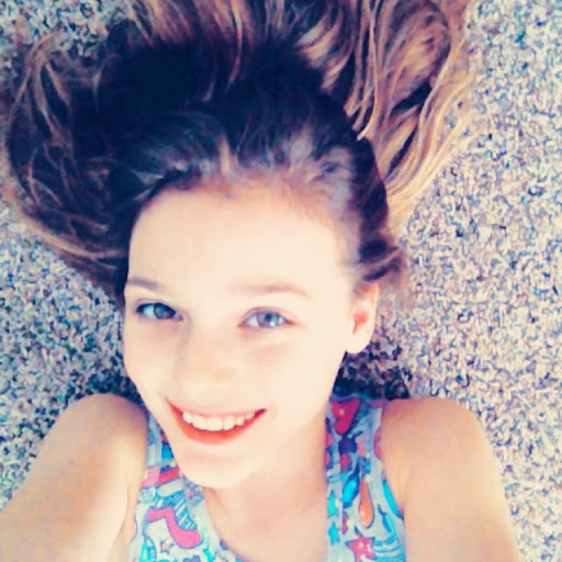Savannah Wallace Photo 7