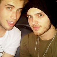 Alex Deleon Photo 16