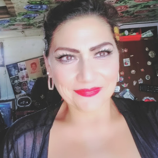 Renee Lopez Photo 29