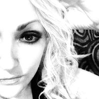 Victoria Lynch Photo 26