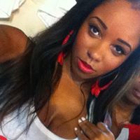 Belle Robinson Photo 8