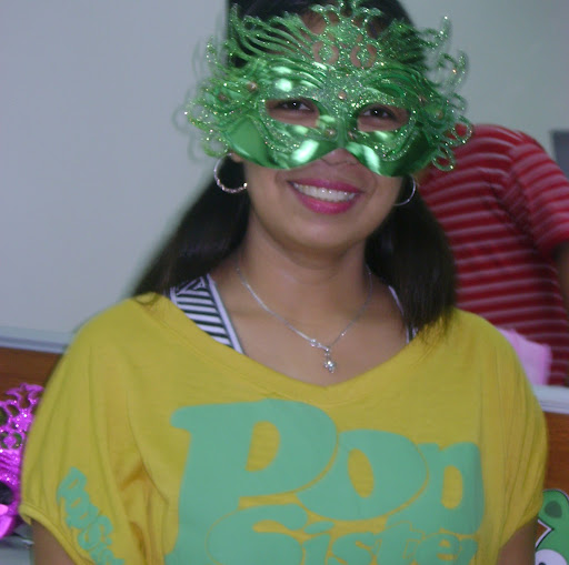 Arleen Garcia Photo 10