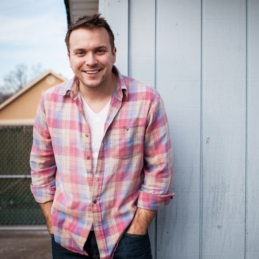 Tyler Andrews Photo 44