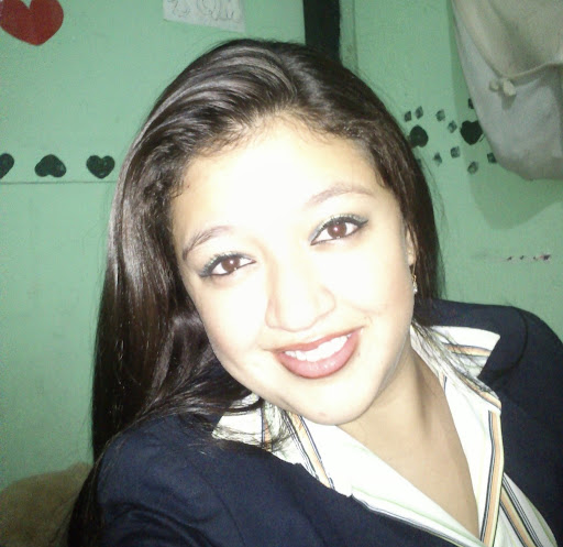 Abigail Estrada Photo 24